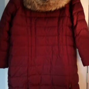 NEVER WORN SIZE 2XL LANDS' END BURGUNDY COAT